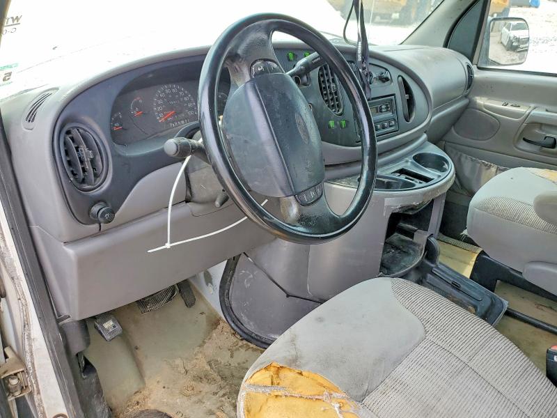 62934966 :رقم المزاد ، 1FBSS31L9WHA44882 vin ، 1998 Ford E350 مزاد بيع