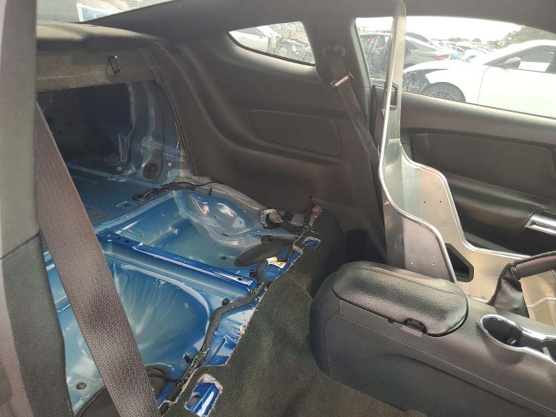 61280426 :رقم المزاد ، 1FA6P8CF2G5321805 vin ، 2016 Ford Mustang مزاد بيع