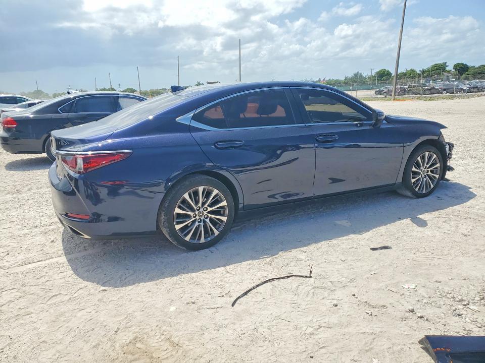 60625756 :رقم المزاد ، 58ADZ1B1XMU085449 vin ، 2021 Lexus Es 350 مزاد بيع
