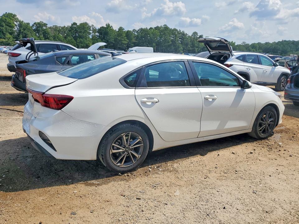 2023 Kia Forte მანქანა იყიდება აუქციონზე, vin: 3KPF24AD9PE532541, აუქციონის ნომერი: 60823636
