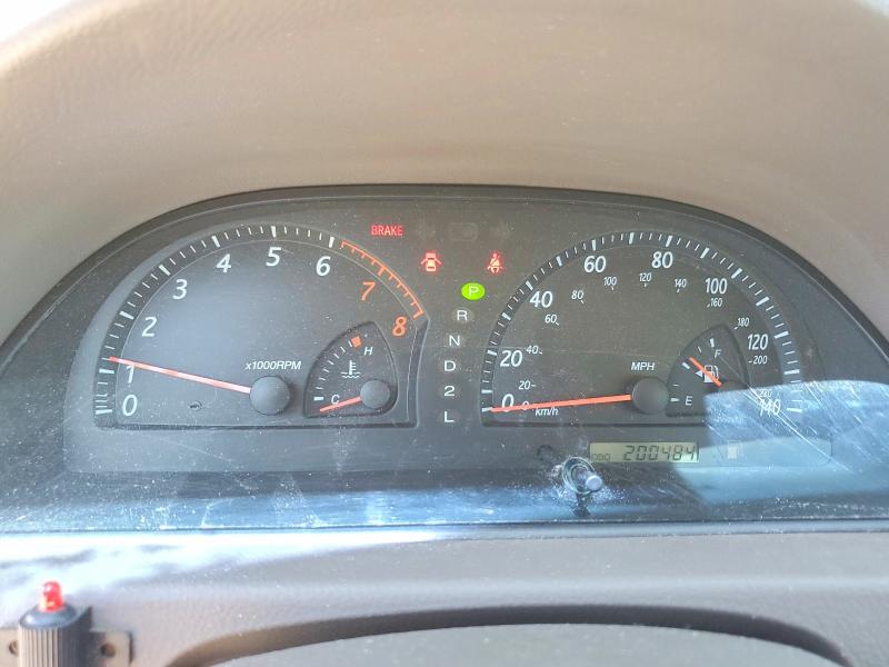 63424686 :رقم المزاد ، 4T1BE32K42U520915 vin ، 2002 Toyota Camry مزاد بيع