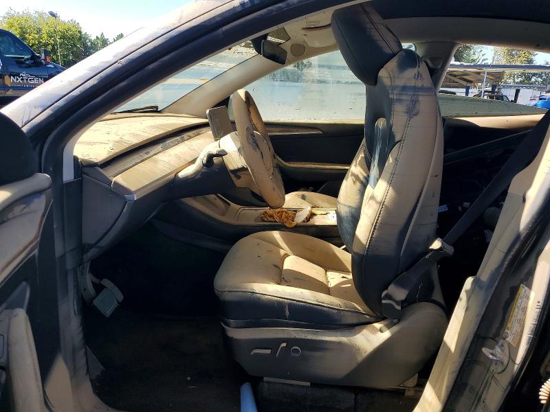 61732676 :رقم المزاد ، 7SAYGDEDXRF044607 vin ، 2024 Tesla Model Y مزاد بيع
