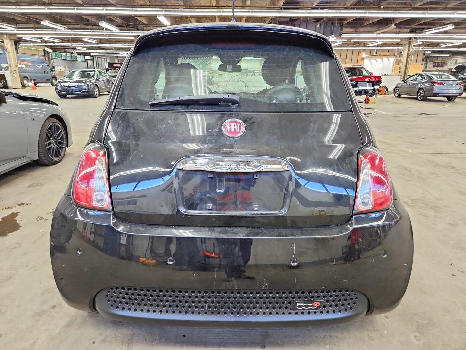 Продажа на аукционе авто 2013 Fiat 500, vin: 3C3CFFGE9DT663239, номер лота: 61115286