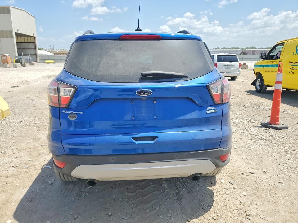 Продаж на аукціоні авто 2018 Ford Escape, vin: 1FMCU9HDXJUD29078, номер лоту: 61724116