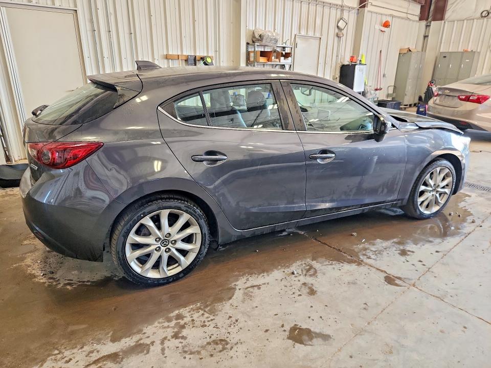 62062966 :رقم المزاد ، JM1BM1M34F1234992 vin ، 2015 Mazda 3 مزاد بيع