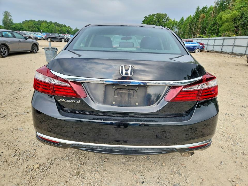 Продажа на аукционе авто 2017 Honda Accord, vin: 1HGCR2F31HA299554, номер лота: 62031756