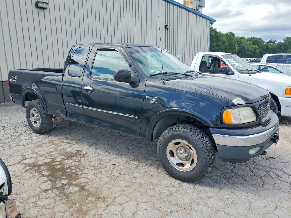 62138306 :رقم المزاد ، 2FTRX18L1YCB02676 vin ، 2000 Ford F150 مزاد بيع
