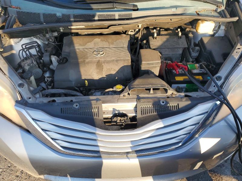 Продаж на аукціоні авто 2015 Toyota Sienna, vin: 5TDKK3DC3FS570847, номер лоту: 60381756