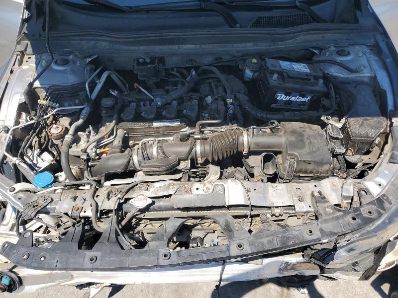 62299136 :رقم المزاد ، 1HGCV1F30JA075087 vin ، 2018 Honda Accord مزاد بيع