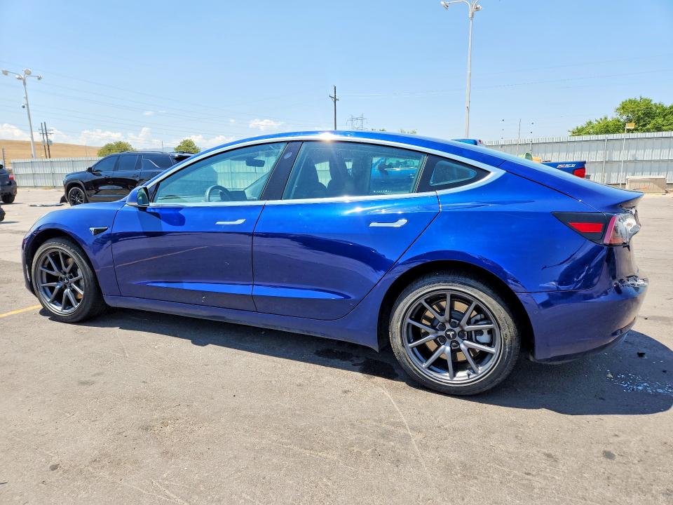 Продажа на аукционе авто 2019 Tesla Model 3, vin: 5YJ3E1EA7KF421255, номер лота: 61892416