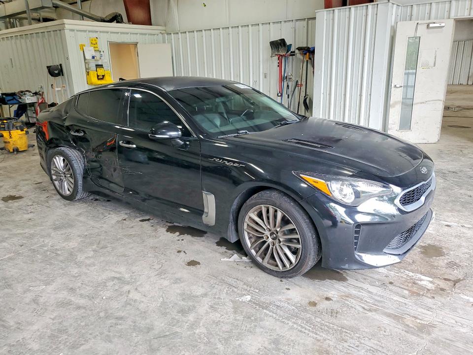 85604825 :رقم المزاد ، KNAE15LAXJ6013113 vin ، 2018 Kia Stinger مزاد بيع