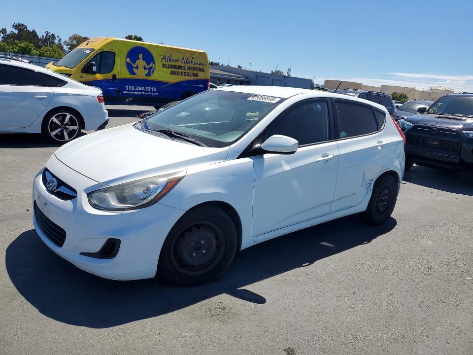 Продаж на аукціоні авто 2013 Hyundai Accent, vin: KMHCT5AE2DU138189, номер лоту: 61086846