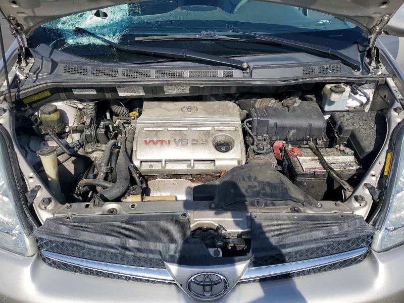 59729666 :رقم المزاد ، 5TDBA22CX4S018310 vin ، 2004 Toyota Sienna مزاد بيع