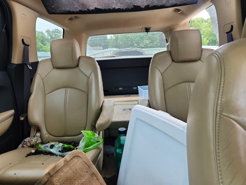 61672056 :رقم المزاد ، 1GKLRMED5AJ149798 vin ، 2010 Gmc Acadia مزاد بيع
