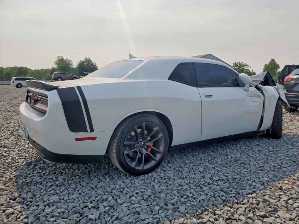61183786 :رقم المزاد ، 2C3CDZFJ6NH247438 vin ، 2022 Dodge Challenger مزاد بيع