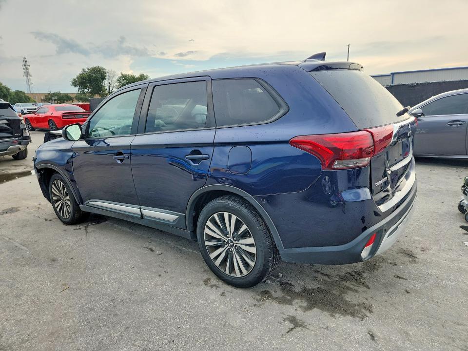 Продажа на аукционе авто 2020 Mitsubishi Outlander, vin: JA4AD2A3XLZ042134, номер лота: 61567266