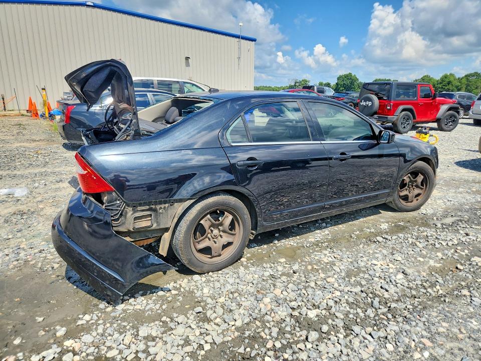 60080656 :رقم المزاد ، 3FAHP0HA7BR199522 vin ، 2011 Ford Fusion مزاد بيع