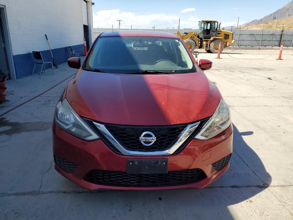 60243596 :رقم المزاد ، 3N1AB7AP8HY211387 vin ، 2017 Nissan Sentra مزاد بيع