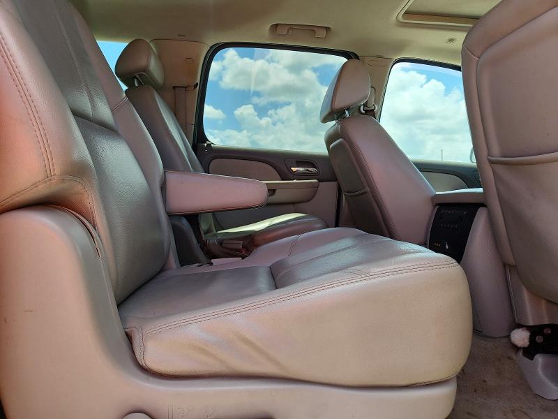 2007 Chevrolet Suburban მანქანა იყიდება აუქციონზე, vin: 1GNFK16377J181153, აუქციონის ნომერი: 61964586