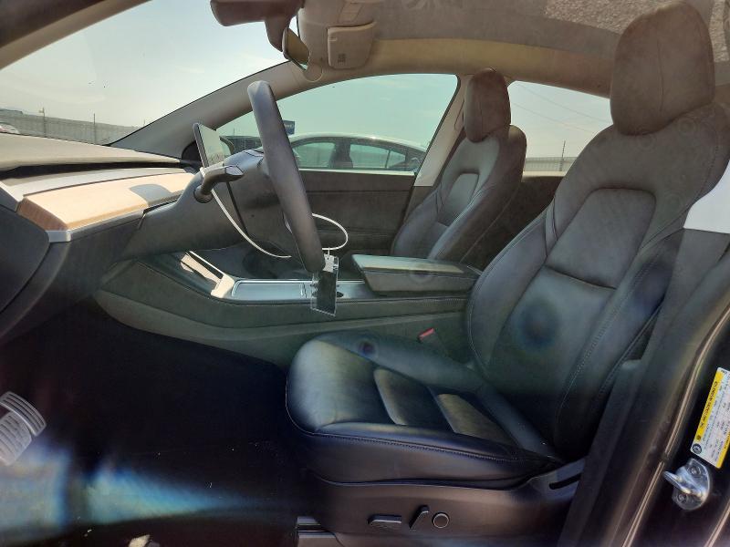 60862276 :رقم المزاد ، 5YJYGDEF7MF258834 vin ، 2021 Tesla Model Y مزاد بيع