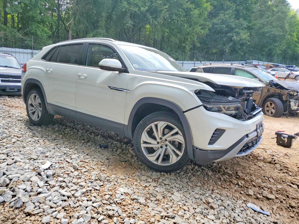 61997426 :رقم المزاد ، 1V21E2CA4LC218868 vin ، 2020 Volkswagen Atlas Cross Sport مزاد بيع
