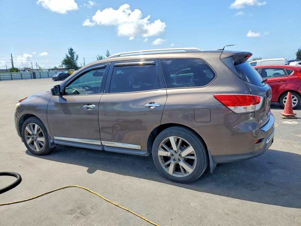 2015 Nissan Pathfinder მანქანა იყიდება აუქციონზე, vin: 5N1AR2MN5FC626643, აუქციონის ნომერი: 62051726