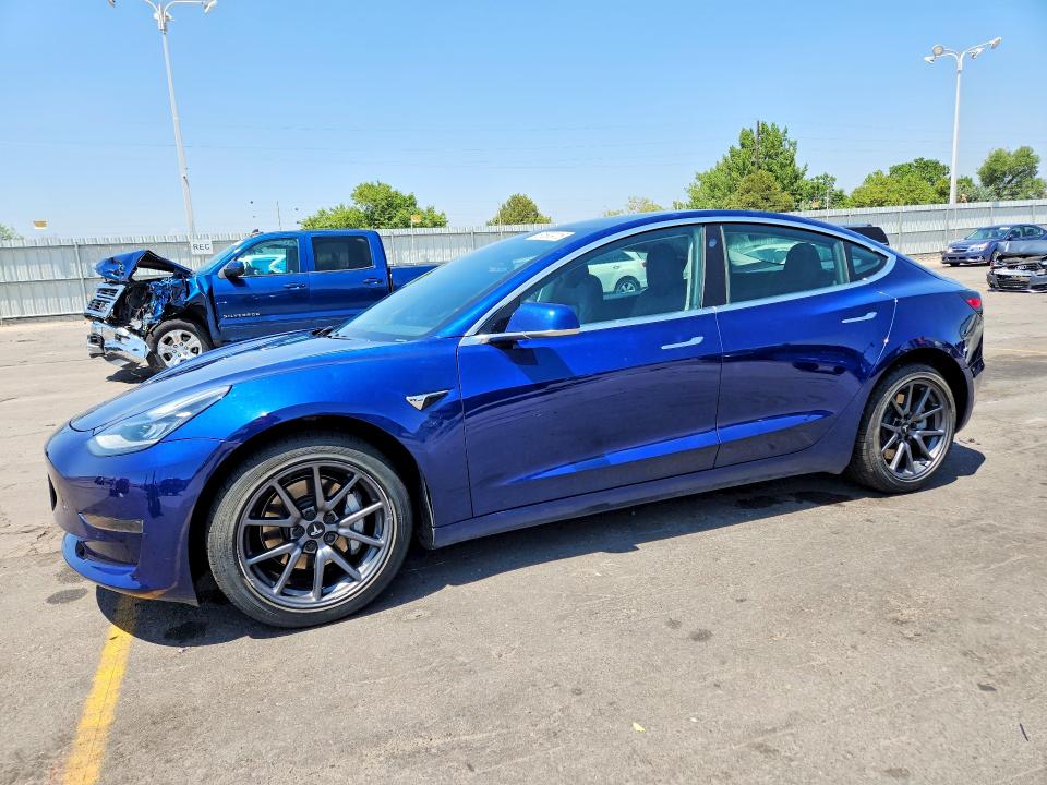Продажа на аукционе авто 2019 Tesla Model 3, vin: 5YJ3E1EA7KF421255, номер лота: 61892416