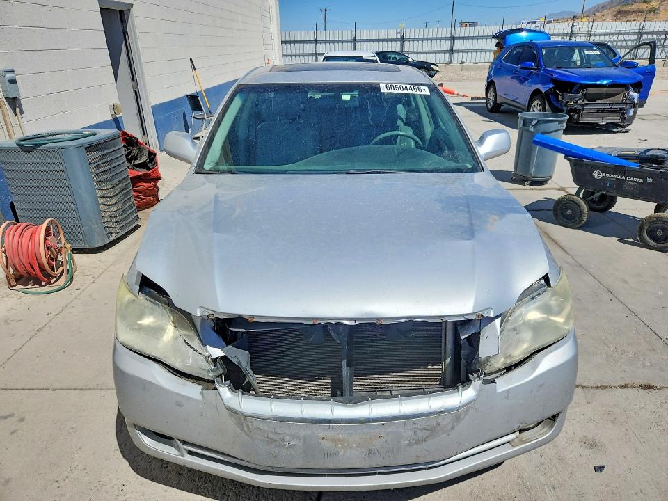 60504466 :رقم المزاد ، 4T1BK36B16U148118 vin ، 2006 Toyota Avalon مزاد بيع