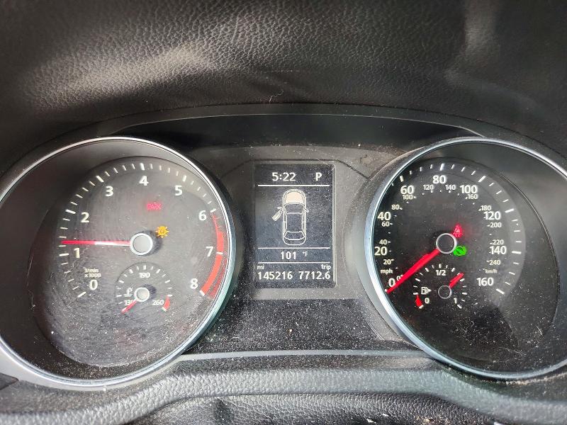 61911256 :رقم المزاد ، 1VWDT7A36HC067493 vin ، 2017 Volkswagen Passat مزاد بيع
