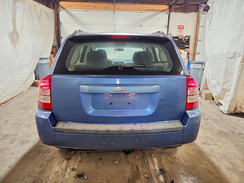 61621986 :رقم المزاد ، 1J8FT47W97D200275 vin ، 2007 Jeep Compass مزاد بيع