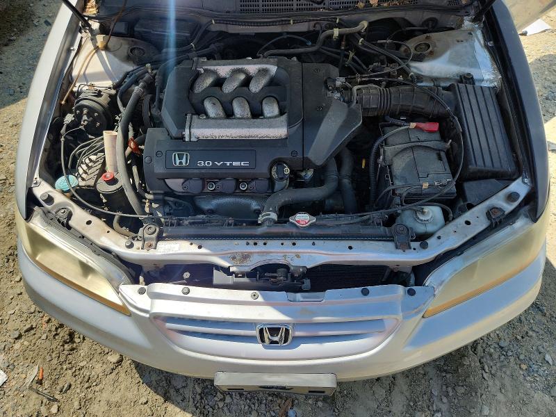 58946636 :رقم المزاد ، 1HGCG22522A003705 vin ، 2002 Honda Accord مزاد بيع