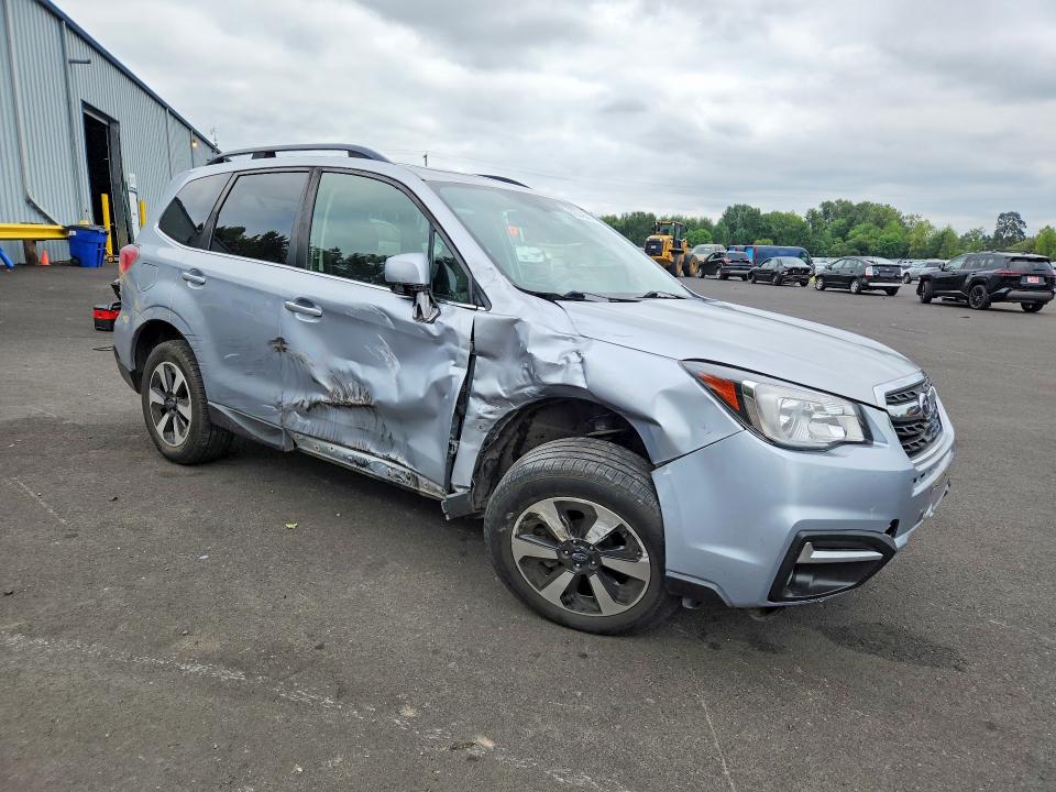 Продажа на аукционе авто 2018 Subaru Forester, vin: JF2SJAJC3JH464067, номер лота: 62348586