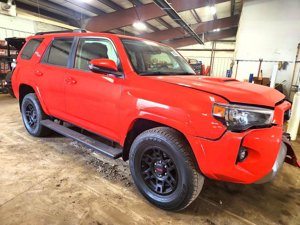 2024 Toyota 4runner მანქანა იყიდება აუქციონზე, vin: JTERU5JR4R6244827, აუქციონის ნომერი: 61107996