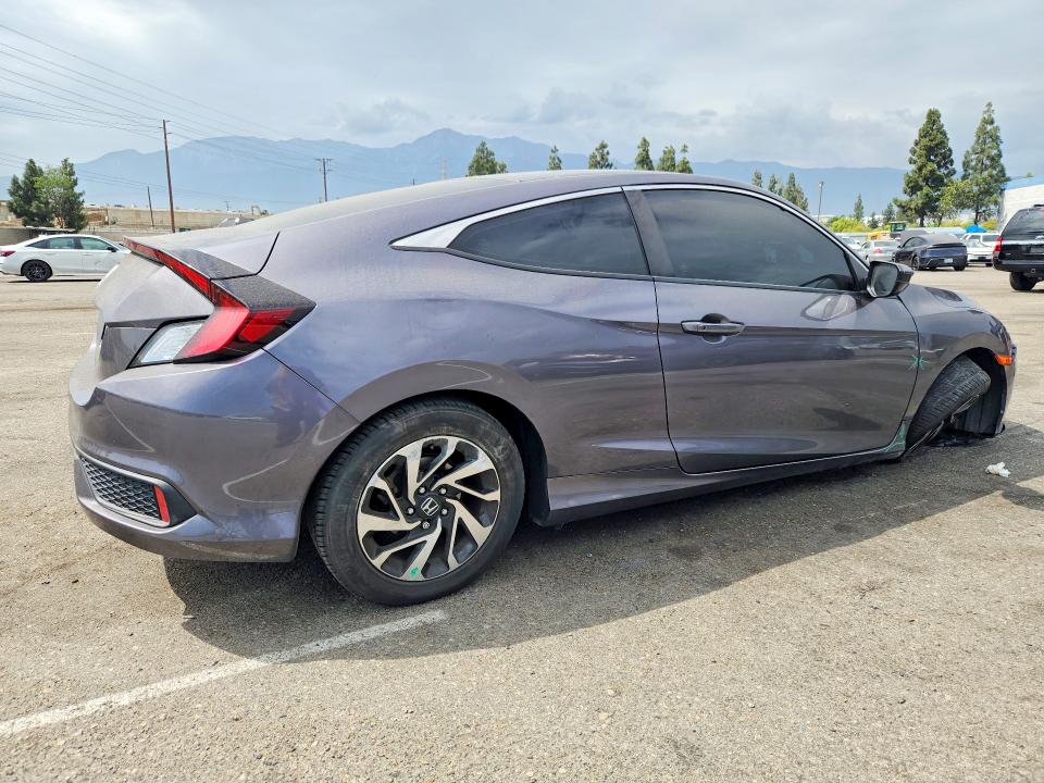 61030826 :رقم المزاد ، 2HGFC4B00JH304837 vin ، 2018 Honda Civic مزاد بيع