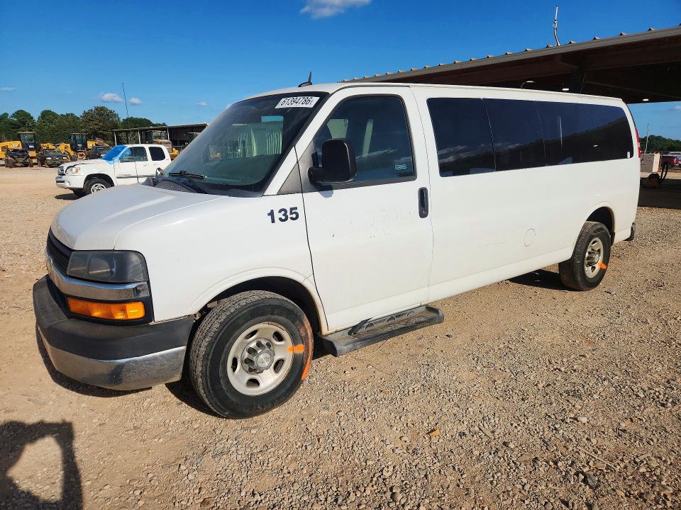 Продаж на аукціоні авто 2015 Chevrolet Express G3500, vin: 1GBZG1FF7F1232686, номер лоту: 61394786