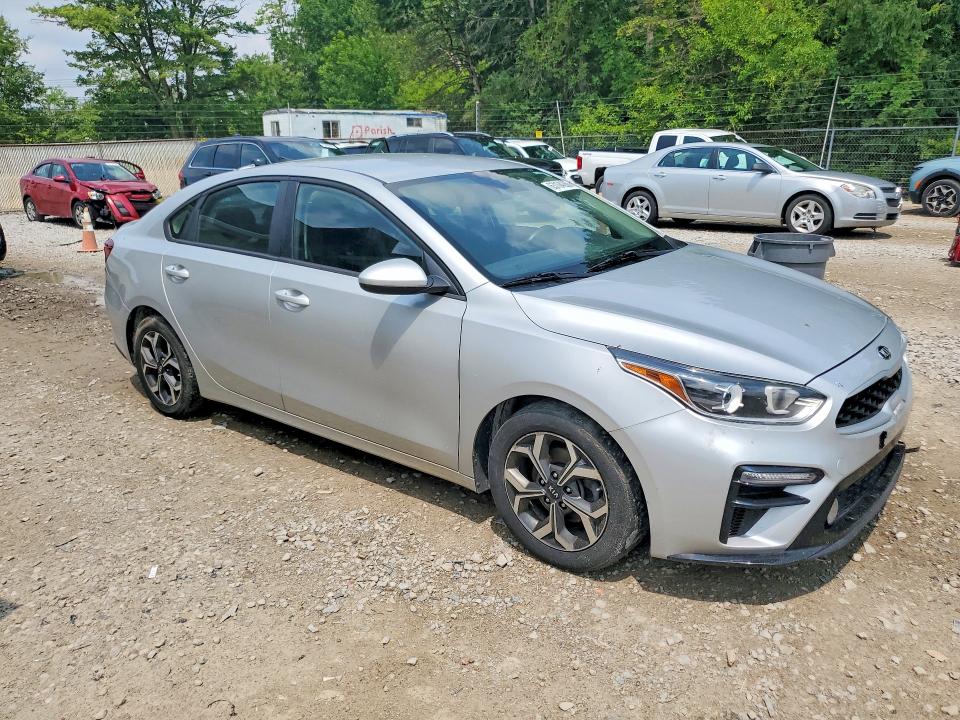 2020 Kia Forte მანქანა იყიდება აუქციონზე, vin: 3KPF24AD1LE176273, აუქციონის ნომერი: 63104286