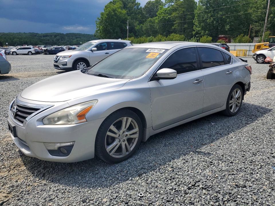 60157106 :رقم المزاد ، 1N4BL3AP6FC158398 vin ، 2015 Nissan Altima مزاد بيع