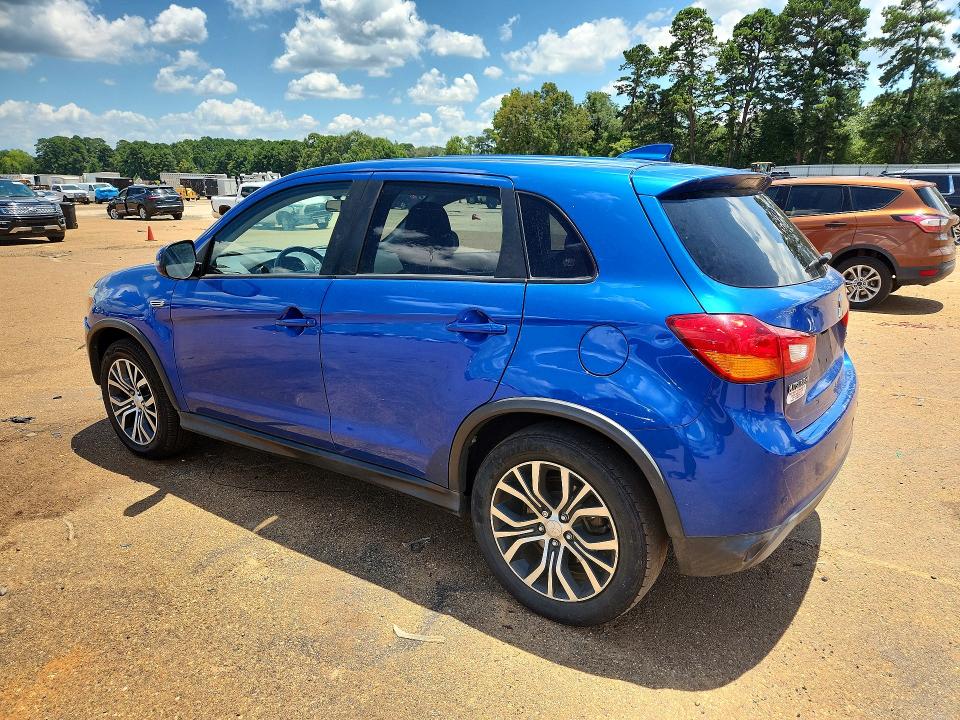61060076 :رقم المزاد ، JA4AP3AW1HZ043056 vin ، 2017 Mitsubishi Outlander Sport مزاد بيع