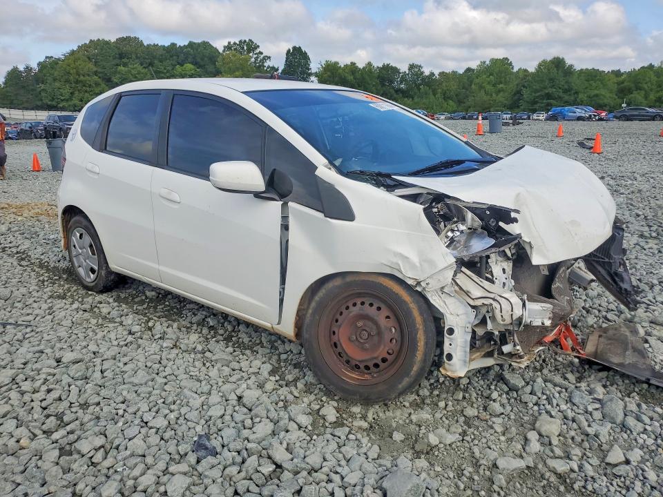 60811656 :رقم المزاد ، JHMGE8H36DC061613 vin ، 2013 Honda Fit مزاد بيع