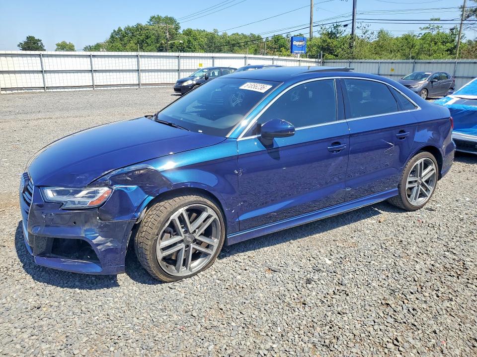 Продаж на аукціоні авто 2019 Audi A3, vin: WAUJEGFF5K1016943, номер лоту: 61856236