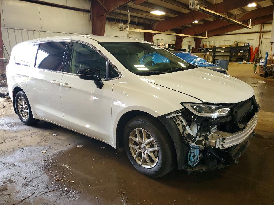 Продажа на аукционе авто 2024 Chrysler Pacifica, vin: 2C4RC1BG2RR152833, номер лота: 61323946