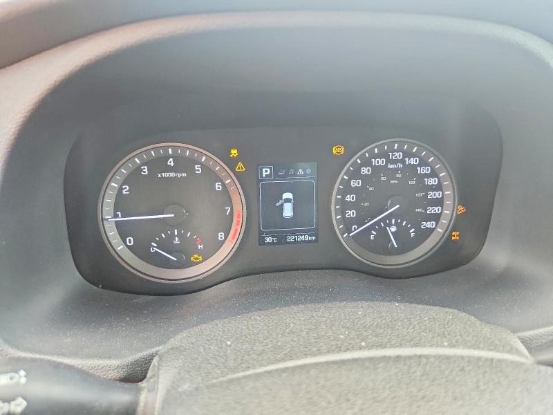 60559106 :رقم المزاد ، KM8J3CA21JU736738 vin ، 2018 Hyundai Tucson مزاد بيع