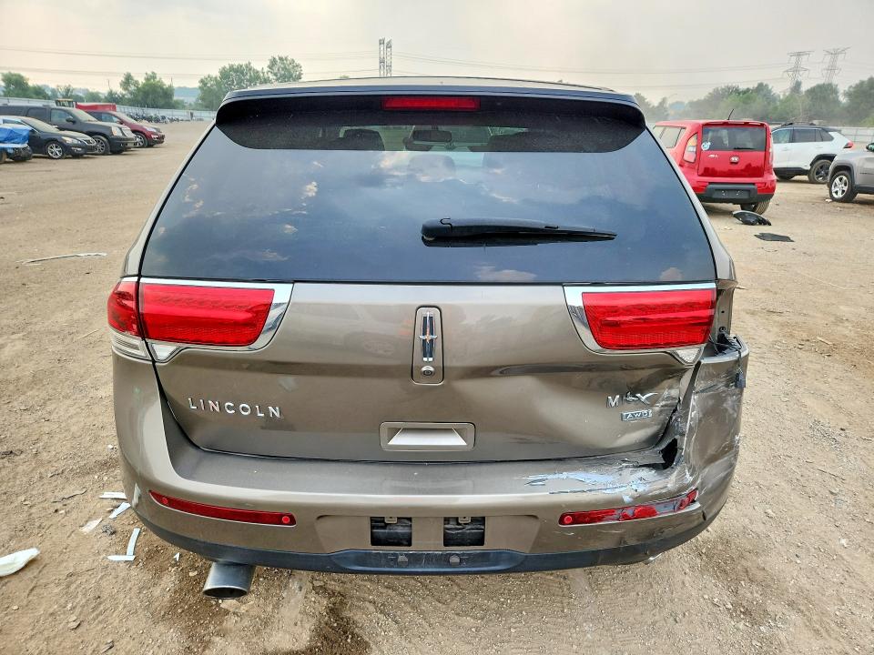 61339606 :رقم المزاد ، 2LMDJ8JK3CBL17058 vin ، 2012 Lincoln Mkx مزاد بيع