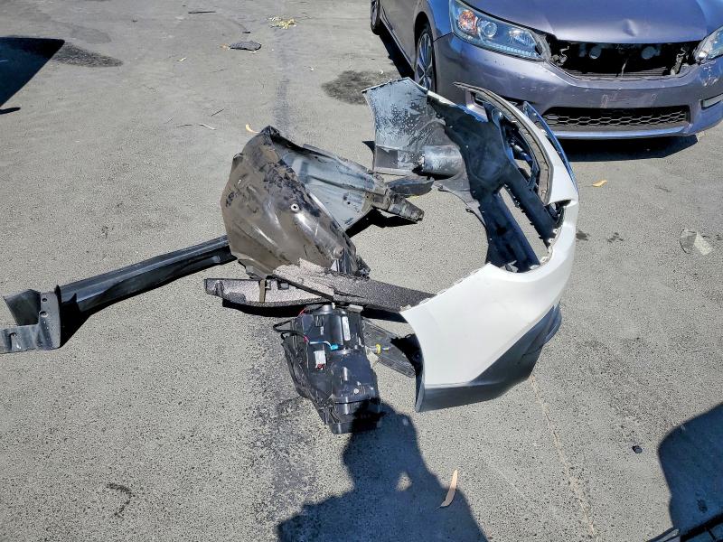 60643586 :رقم المزاد ، 4S4BSAFC6J3219986 vin ، 2018 Subaru Outback مزاد بيع
