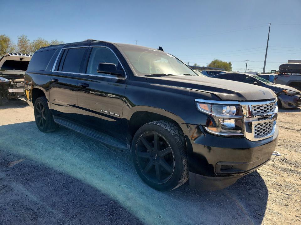 63209886 :رقم المزاد ، 1GNSCHKC7HR236682 vin ، 2017 Chevrolet Suburban مزاد بيع
