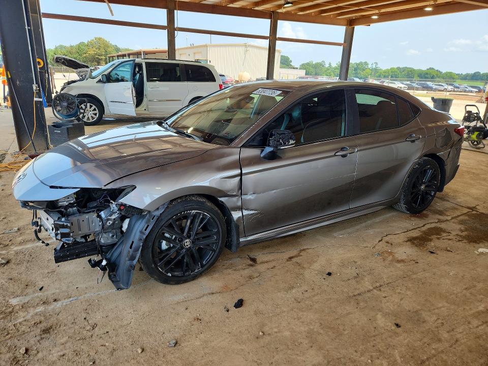 63047736 :رقم المزاد ، 4T1DAACK8SU635007 vin ، 2025 Toyota Camry مزاد بيع