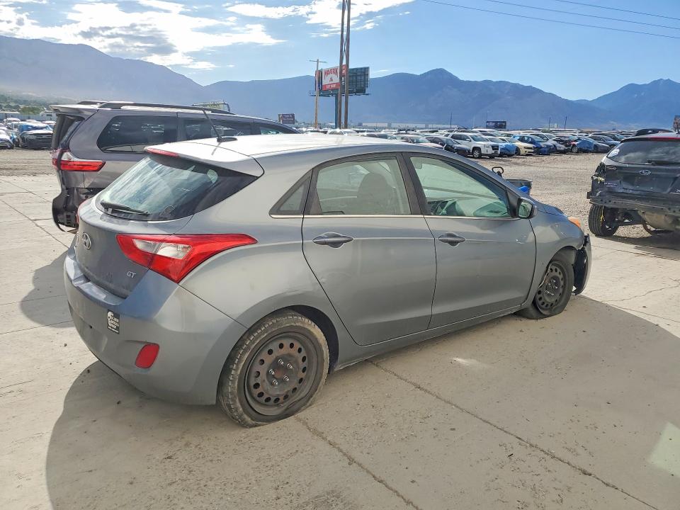 2017 Hyundai Elantra Gt მანქანა იყიდება აუქციონზე, vin: KMHD35LH4HU353316, აუქციონის ნომერი: 59894726