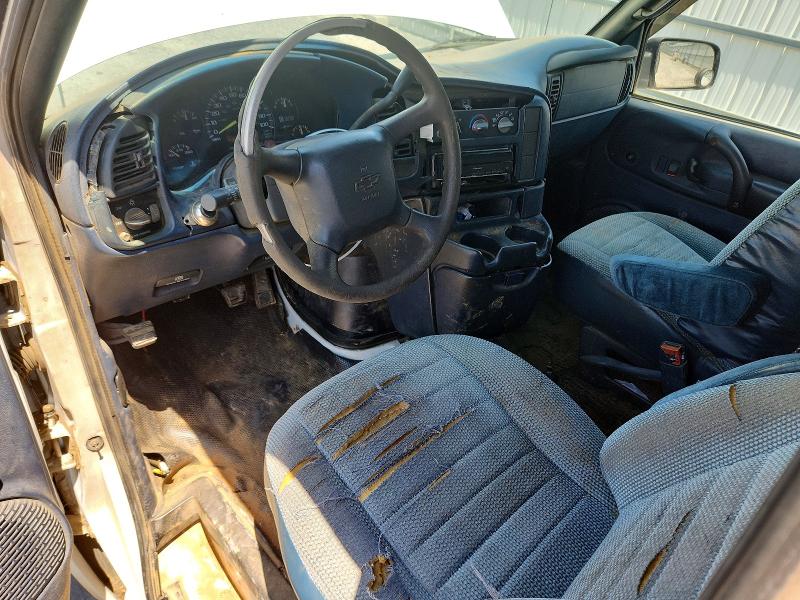1998 Chevrolet Astro მანქანა იყიდება აუქციონზე, vin: 1GCDM19W9WB190140, აუქციონის ნომერი: 61113726