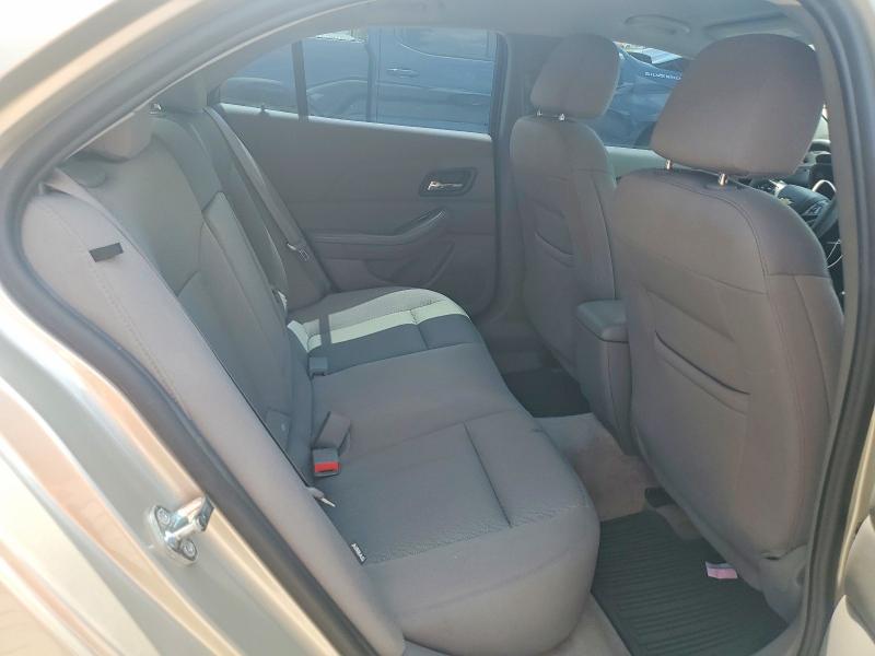 60226906 :رقم المزاد ، 1G11B5SL0FF241008 vin ، 2015 Chevrolet Malibu مزاد بيع