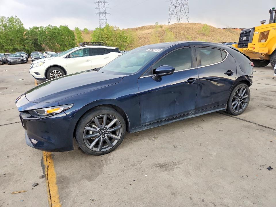 2021 Mazda 3 მანქანა იყიდება აუქციონზე, vin: JM1BPALLXM1404360, აუქციონის ნომერი: 62887126
